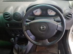 Nissan NP200 1.6i safety pack (aircon) - Image 6