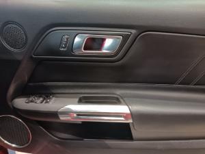 Ford Mustang 2.3T fastback - Image 15