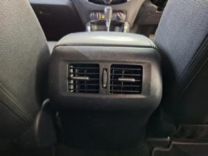 Nissan Navara 2.3D double cab 4x4 LE auto - Image 12