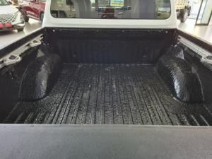 Nissan Navara 2.3D double cab 4x4 LE auto - Image 7
