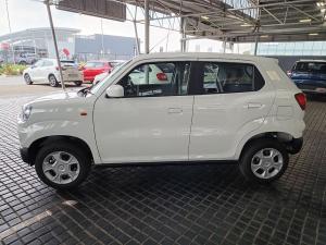 Suzuki S-Presso 1.0 GL manual - Image 4