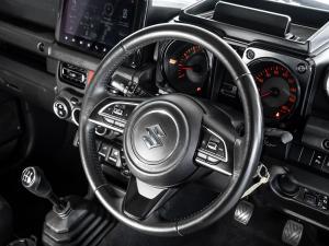 Suzuki Jimny 1.5 GLX AllGrip 5-door manual - Image 17