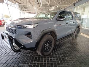 Toyota Hilux 2.8GD-6 double cab Raider 4x4 - Image 1