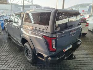 Toyota Hilux 2.8GD-6 double cab Raider 4x4 - Image 5
