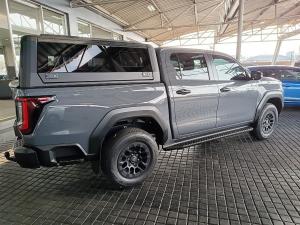 Toyota Hilux 2.8GD-6 double cab Raider 4x4 - Image 8