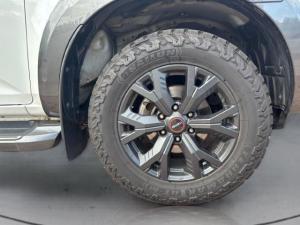 Isuzu D-Max 3.0TD double cab V-Cross - Image 11