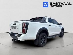 Isuzu D-Max 3.0TD double cab V-Cross - Image 7