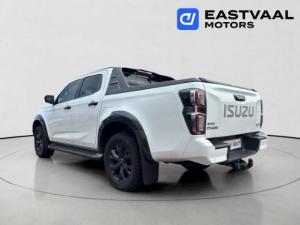 Isuzu D-Max 3.0TD double cab V-Cross - Image 8