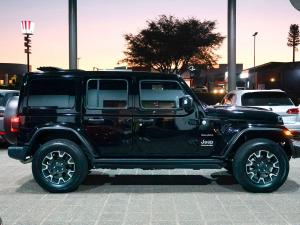 Jeep Wrangler Unlimited 2.0T Sahara - Image 12