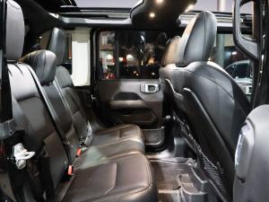 Jeep Wrangler Unlimited 2.0T Sahara - Image 20