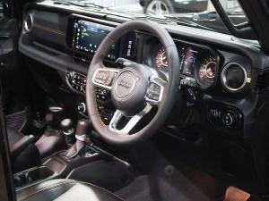 Jeep Wrangler Unlimited 2.0T Sahara - Image 22