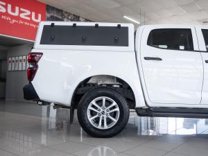 Isuzu D-Max 1.9TD double cab L auto - Image 8