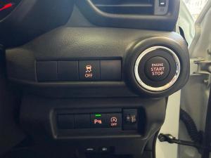 Suzuki Swift 1.2 GLX manual - Image 15