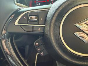 Suzuki Swift 1.2 GLX manual - Image 16