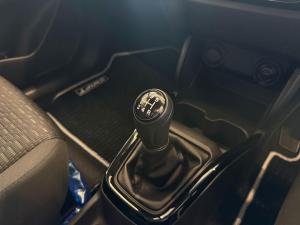 Suzuki Swift 1.2 GLX manual - Image 18