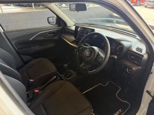 Suzuki Swift 1.2 GLX manual - Image 25