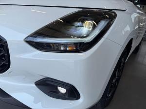 Suzuki Swift 1.2 GLX manual - Image 9