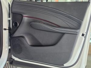 Omoda C7 1.5T SHS PHEV - Image 24