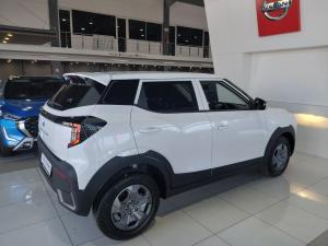 Mahindra XUV 3XO 1.2T MX2 auto - Image 8