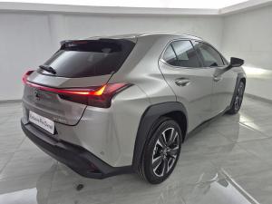 Lexus UX 300h EX - Image 11