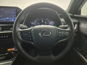 Lexus UX 300h EX - Image 14