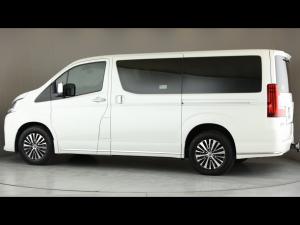 Toyota Quantum 2.8 LWB bus 9-seater VX Premium - Image 22