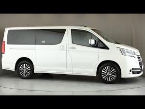 Toyota Quantum 2.8 LWB bus 9-seater VX Premium - Image 3