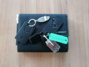 Renault Clio IV 1.6 RS 220 EDC Trophy - Image 13