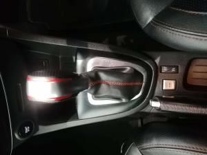 Renault Clio IV 1.6 RS 220 EDC Trophy - Image 15