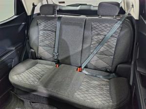 Mahindra XUV 3XO 1.2T MX2 manual - Image 6