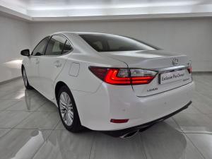 Lexus ES 250 EX - Image 11