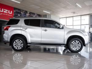 Isuzu mu-X 3.0 - Image 10