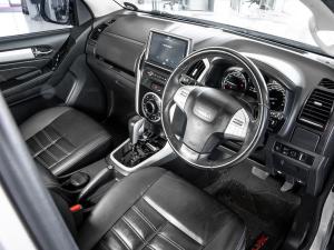 Isuzu mu-X 3.0 - Image 13