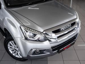 Isuzu mu-X 3.0 - Image 4
