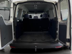 Volkswagen Caddy Maxi Kombi 2.0TDI - Image 13