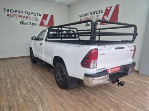 Toyota Hilux 2.4GD-6 single cab Raider manual - Image 13