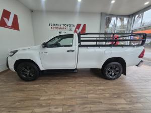 Toyota Hilux 2.4GD-6 single cab Raider manual - Image 14