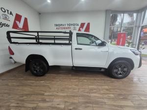 Toyota Hilux 2.4GD-6 single cab Raider manual - Image 3