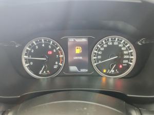 Toyota Urban Cruiser 1.5 XR manual - Image 9