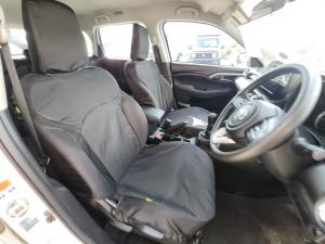 Toyota Urban Cruiser 1.5 XR manual - Image 12