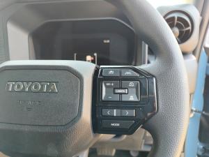 Toyota Land Cruiser FJ 2.7 4x4 GX - Image 10