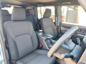 Toyota Land Cruiser FJ 2.7 4x4 GX - Image 17