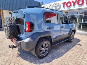 Toyota Land Cruiser FJ 2.7 4x4 GX - Image 2