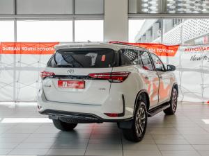 Toyota Fortuner 2.8GD-6 4x4 VX - Image 2