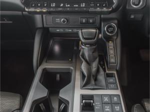 Toyota Land Cruiser Prado 2.8GD VX-R - Image 9