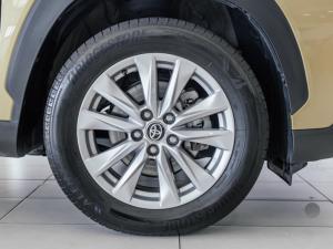 Toyota Corolla Cross 1.8 Xi - Image 14
