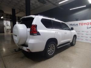 Toyota Land Cruiser Prado 2.8GD VX-L - Image 2