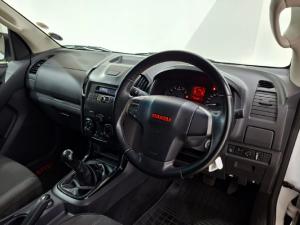 Isuzu D-Max 250 double cab 4x4 X-Rider - Image 9