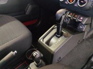 Suzuki Jimny 1.5 GLX AllGrip 5-door auto - Image 14