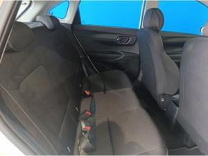 Hyundai i20 1.4 Motion auto - Image 12